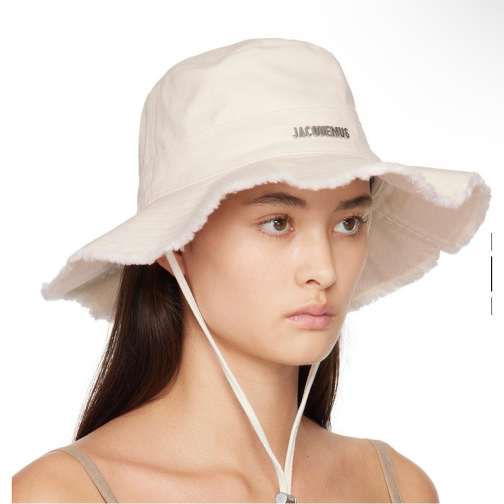 NWT Jacquemus Off-White Le Bob Artichaut Hat